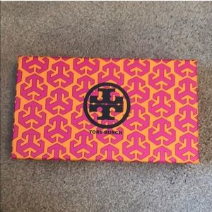 Tory Burch dust bag and box